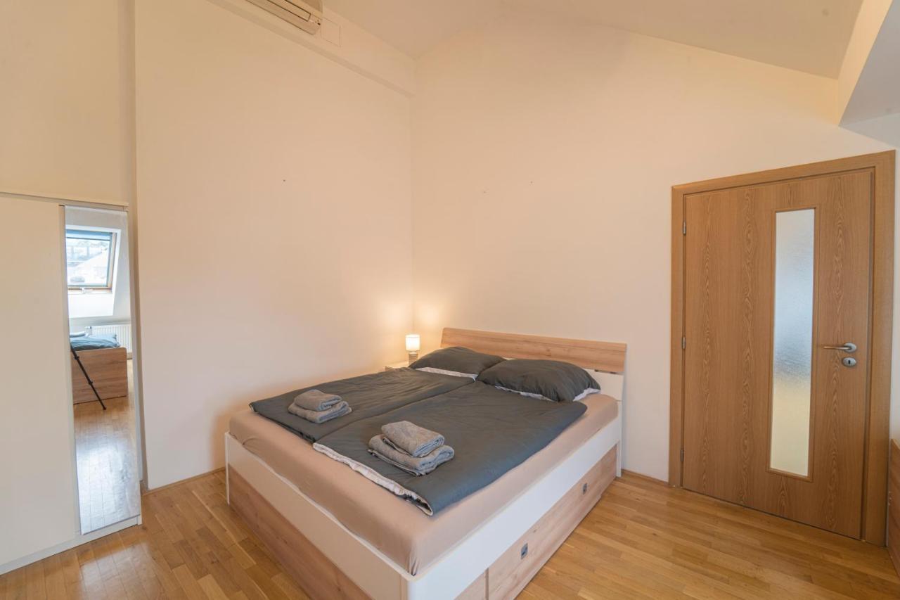 Free Parking- Cozy Apartment In Historical Building Center 프라하 외부 사진